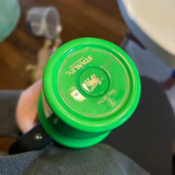 Stanley 30oz Neon Green Tumbler - Picture 5 of 5